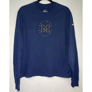 The Nike Tee Sweater Women Medium Blue Long Sleeve Crew Neck Logo Casual Light